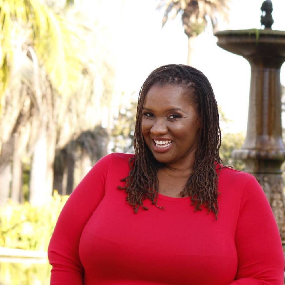 Meet your Posher, Vivia